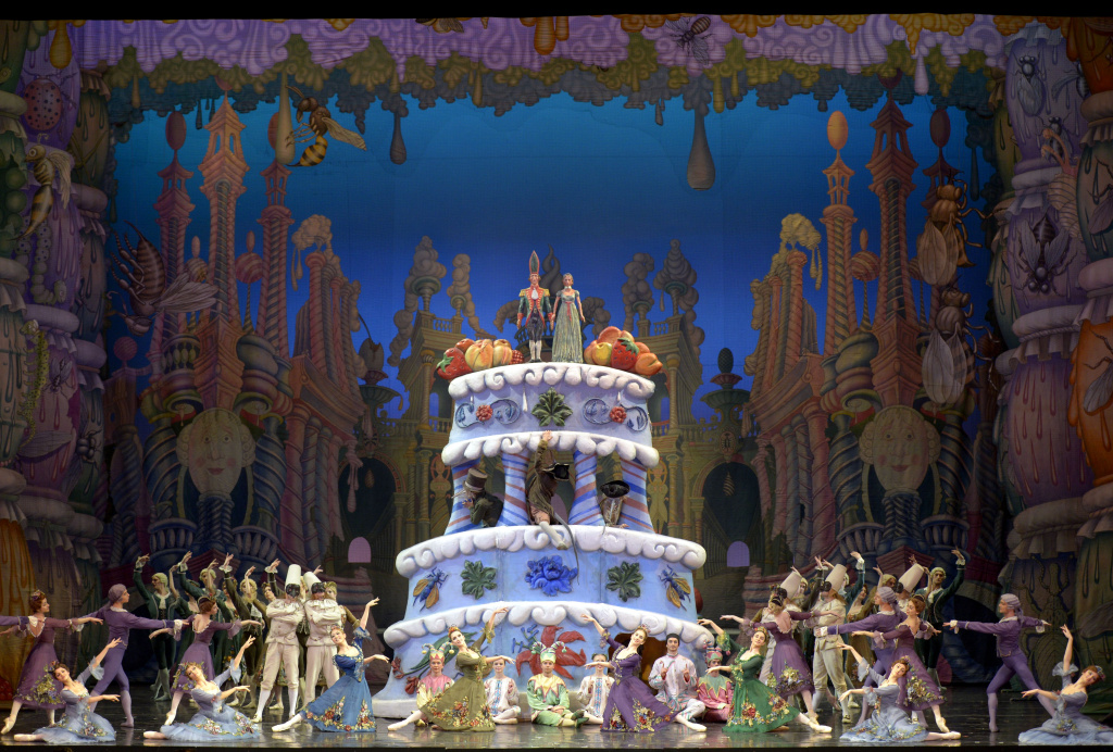 В России возрос ажиотаж вокруг новогодних шоу и «Щелкунчика»